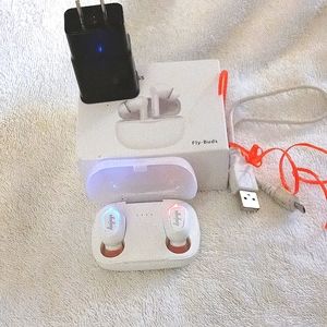 COPY - Deejays Wireless Earbuds L & R